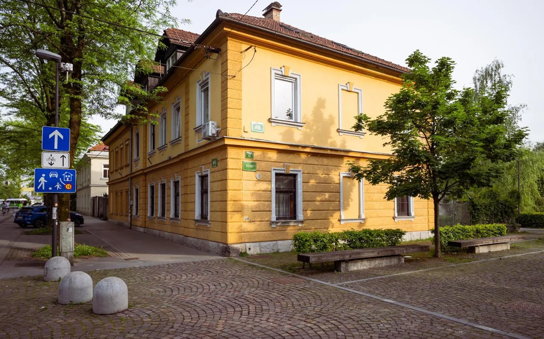 Apartment Riverview Central Residence-With Parking Ljubljana